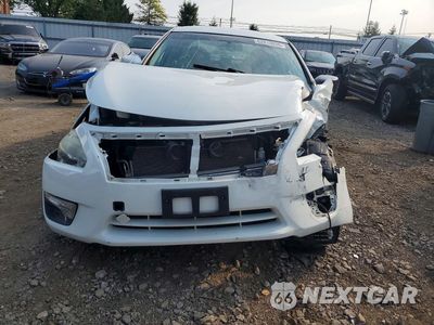 Piąte zdjęcie samochodu w środku: 2015 NISSAN ALTIMA 2.5 S VIN:1N4AL3AP2FN386785 - miniatura