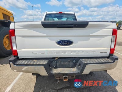 Zdjęcie 6 z 12 samochodu: 2017 FORD F250 SUPER DUTY VIN:1FT7X2B64HEC89325 - miniatura