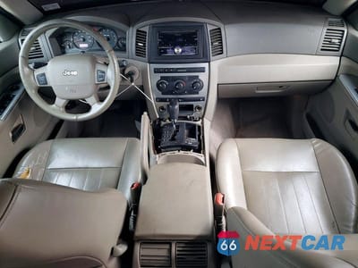 Zdjęcie 8 z 13 samochodu: 2005 JEEP GRAND CHEROKEE LAREDO VIN:1J4HR48N55C609584 - miniatura