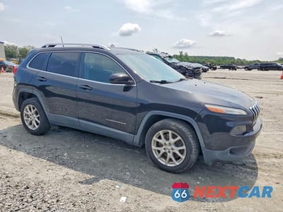 Czwarte zdjęcie samochodu z boku: 2017 JEEP CHEROKEE LATITUDE VIN:1C4PJLCB0HW667878 - miniatura