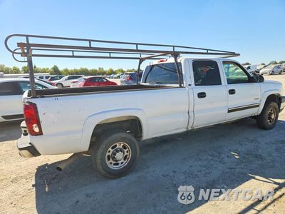 Trzecie zdjęcie samochodu z tyłu: 2005 CHEVROLET SILVERADO C2500 HEAVY DUTY VIN:1GCHC23U45F897753 - miniatura