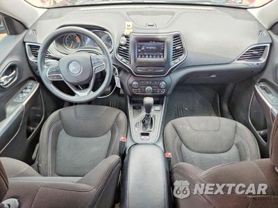 Zdjęcie 8 z 12 samochodu: 2019 JEEP CHEROKEE LATITUDE VIN:1C4PJLCX1KD373484 - miniatura