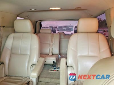 Zdjęcie 10 z 14 samochodu: 2011 CHEVROLET TAHOE C1500 LT VIN:1GNSCBE05BR336415 - miniatura