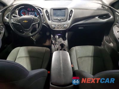 Zdjęcie 8 z 13 samochodu: 2016 CHEVROLET MALIBU LT VIN:1G1ZE5ST2GF220673 - miniatura