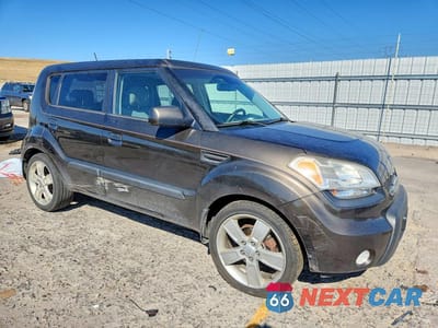 Czwarte zdjęcie samochodu z boku: 2010 KIA SOUL + VIN:KNDJT2A29A7160426 - miniatura