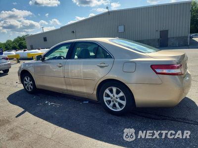 Drugie zdjęcie samochodu z przodu: 2011 TOYOTA CAMRY LE VIN:4T1BF3EK2BU750056 - miniatura