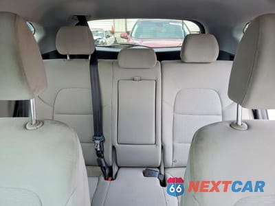 Zdjęcie 10 z 13 samochodu: 2019 HYUNDAI TUCSON VALUE VIN:KM8J33A43KU908528 - miniatura