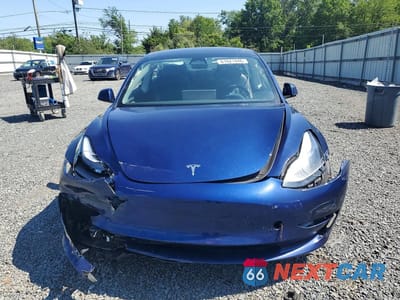 Piąte zdjęcie samochodu w środku: 2023 TESLA MODEL 3 VIN:5YJ3E1EA9PF609606 - miniatura