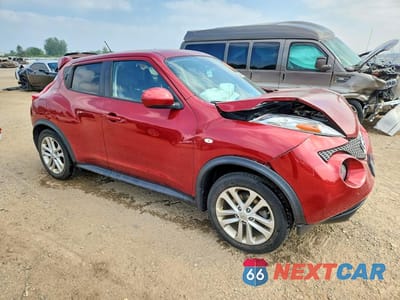 Czwarte zdjęcie samochodu z boku: 2014 NISSAN JUKE SV VIN:JN8AF5MVXET363647 - miniatura
