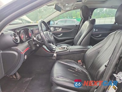 Zdjęcie 7 z 12 samochodu: 2018 MERCEDES-BENZ E 300 VIN:WDDZF4JB2JA375967 - miniatura