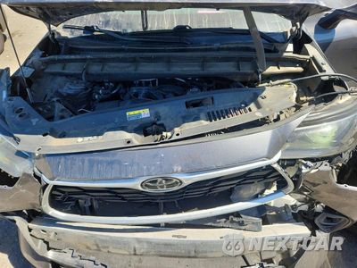 Zdjęcie 12 z 13 samochodu: 2022 TOYOTA HIGHLANDER LE VIN:5TDZZRAHXNS544824 - miniatura