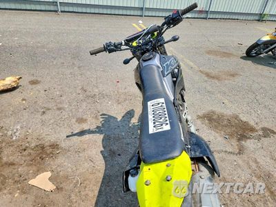 Zdjęcie 6 z 9 samochodu: 2023 KAWASAKI KLX300 E VIN:ML5LXBE11PDA25821 - miniatura