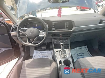 Zdjęcie 9 z 10 samochodu: 2024 VOLKSWAGEN JETTA S VIN:3VW5M7BU9RM103556 - miniatura