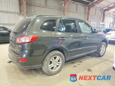 Trzecie zdjęcie samochodu z tyłu: 2010 HYUNDAI SANTA FE GLS VIN:5NMSG3AB0AH337176 - miniatura