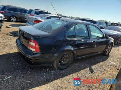 Trzecie zdjęcie samochodu z tyłu: 2002 VOLKSWAGEN JETTA GLS VIN:3VWSB69M22M121122 - miniatura