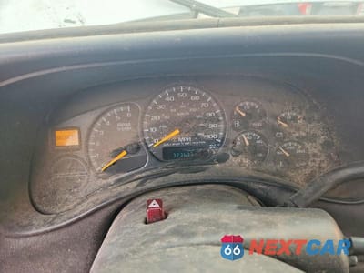 Zdjęcie 9 z 12 samochodu: 2001 GMC NEW SIERRA C1500 VIN:2GTEC19VX11125112 - miniatura