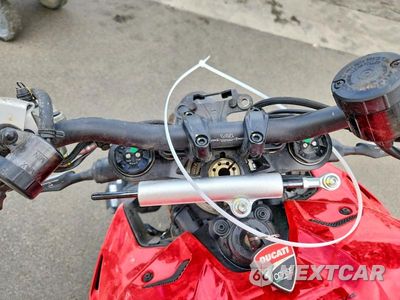 Zdjęcie 7 z 9 samochodu: 2024 DUCATI STREETFIGHTER V4 VIN:ZDMFAKWW9RB009364 - miniatura
