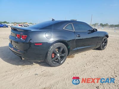 Trzecie zdjęcie samochodu z tyłu: 2010 CHEVROLET CAMARO LT VIN:2G1FB1EV1A9160709 - miniatura