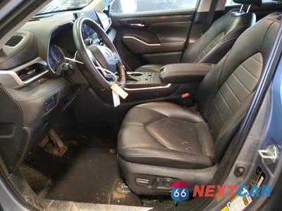 Zdjęcie 7 z 12 samochodu: 2023 TOYOTA HIGHLANDER XLE VIN:5TDKDRBH8PS013073 - miniatura