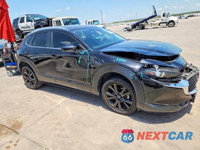 Czwarte zdjęcie samochodu z boku: 2024 MAZDA CX-30 SELECT VIN:3MVDMBBM7RM658201 - miniatura