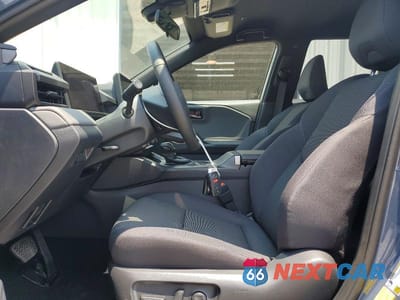 Zdjęcie 7 z 13 samochodu: 2026 TOYOTA RAV4 PLUG-IN HYBRID SE VIN:JTM7ERAV0TJ004546 - miniatura