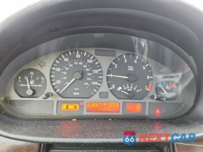 Zdjęcie 9 z 12 samochodu: 2004 BMW 325 I VIN:WBAEV33464KR26059 - miniatura