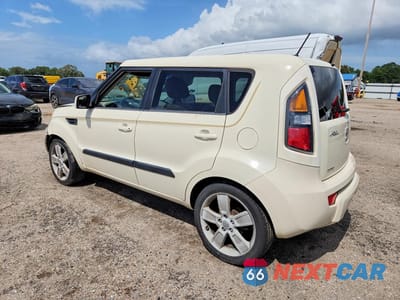 Drugie zdjęcie samochodu z przodu: 2011 KIA SOUL ! VIN:KNDJT2A25B7321615 - miniatura