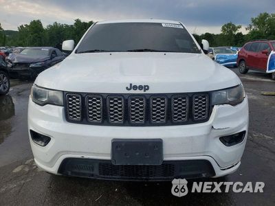 Piąte zdjęcie samochodu w środku: 2017 JEEP GRAND CHEROKEE LAREDO VIN:1C4RJFAG5HC733898 - miniatura