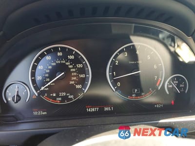 Zdjęcie 9 z 13 samochodu: 2015 BMW X5 XDRIVE35I VIN:5UXKR0C54F0P08815 - miniatura