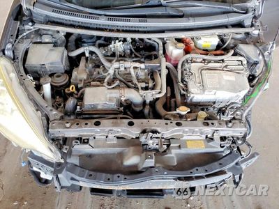 Zdjęcie 11 z 13 samochodu: 2012 TOYOTA PRIUS C ONE VIN:JTDKDTB37C1523939 - miniatura