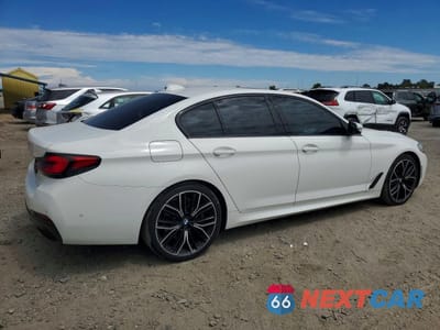 Trzecie zdjęcie samochodu z tyłu: 2021 BMW 540 I VIN:WBA53BJ06MCF38231 - miniatura