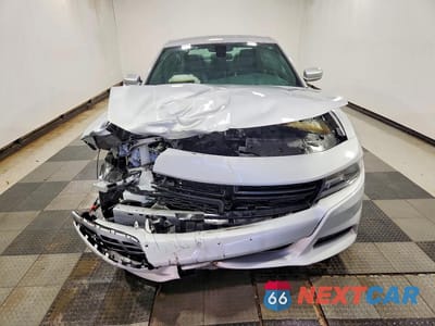 Piąte zdjęcie samochodu w środku: 2021 DODGE CHARGER SXT VIN:2C3CDXBGXMH642607 - miniatura