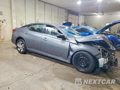 Czwarte zdjęcie samochodu z boku: 2025 NISSAN ALTIMA S VIN:1N4BL4BV4SN311975 - miniatura