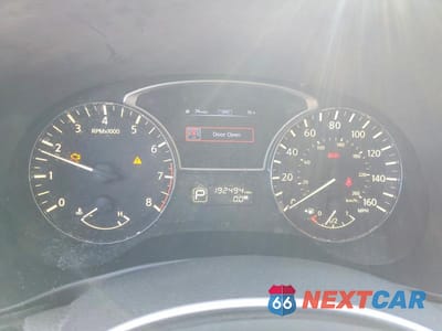 Zdjęcie 9 z 13 samochodu: 2014 NISSAN PATHFINDER S VIN:5N1AR2MMXEC720149 - miniatura