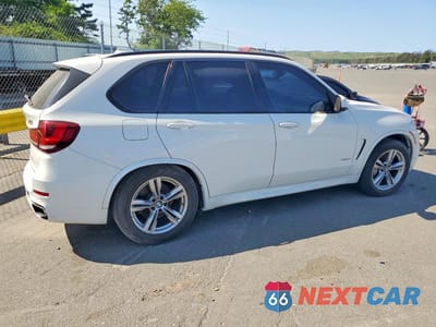 Trzecie zdjęcie samochodu z tyłu: 2015 BMW X5 XDRIVE50I VIN:5UXKR6C56F0J74638 - miniatura