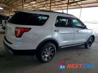 Trzecie zdjęcie samochodu z tyłu: 2016 FORD EXPLORER PLATINUM VIN:1FM5K8HT5GGB95099 - miniatura