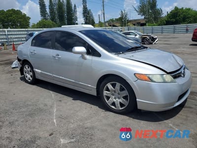 Czwarte zdjęcie samochodu z boku: 2008 HONDA CIVIC LX VIN:2HGFA16528H521746 - miniatura