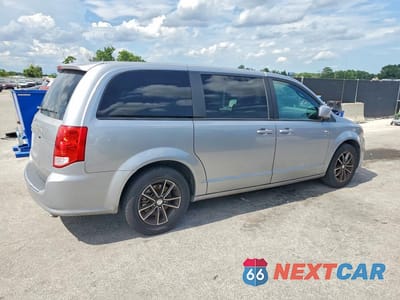 Trzecie zdjęcie samochodu z tyłu: 2019 DODGE GRAND CARAVAN GT VIN:2C4RDGEGXKR535260 - miniatura