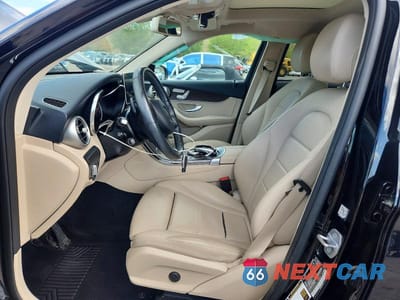 Zdjęcie 7 z 13 samochodu: 2019 MERCEDES-BENZ GLC 300 4MATIC VIN:WDC0G4KB7KV196035 - miniatura