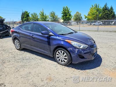 Czwarte zdjęcie samochodu z boku: 2012 HYUNDAI ELANTRA GLS VIN:5NPDH4AE5CH132948 - miniatura