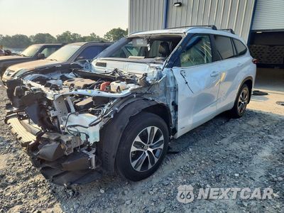 2023 TOYOTA HIGHLANDER HYBRID XLE 5TDKBRCH4PS585729 - główne zdjęcie licytacji z USA - miniatura