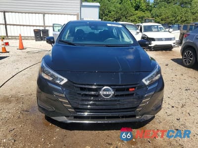 Piąte zdjęcie samochodu w środku: 2025 NISSAN VERSA SR VIN:3N1CN8FVXSL840232 - miniatura