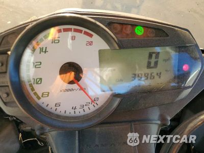 Zdjęcie 7 z 9 samochodu: 2012 KAWASAKI ZX600 R VIN:JKAZX4R11CA033040 - miniatura