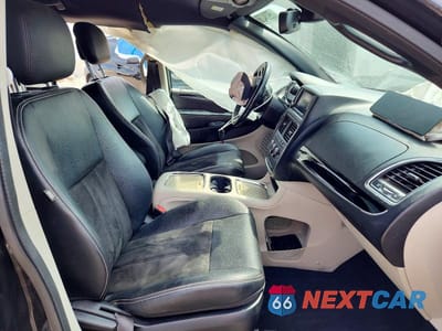 Zdjęcie 7 z 14 samochodu: 2020 DODGE GRAND CARAVAN SXT VIN:2C4RDGCG8LR177709 - miniatura