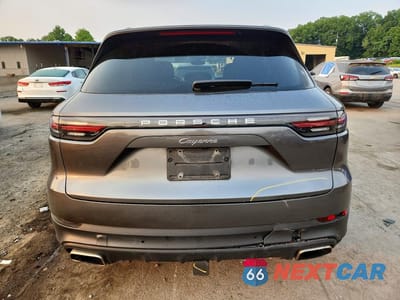 Zdjęcie 6 z 14 samochodu: 2022 PORSCHE CAYENNE VIN:WP1AA2AY3NDA02518 - miniatura