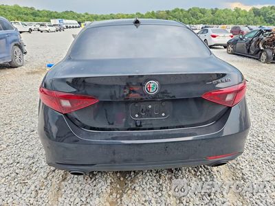 Zdjęcie 6 z 12 samochodu: 2019 ALFA ROMEO GIULIA VIN:ZARFAMAN3K7620415 - miniatura