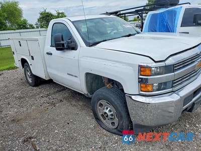 Czwarte zdjęcie samochodu z boku: 2017 CHEVROLET SILVERADO VIN:1GB0CUEGXHZ276797 - miniatura
