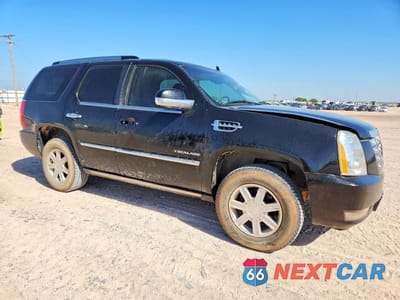 Czwarte zdjęcie samochodu z boku: 2011 CADILLAC ESCALADE PREMIUM VIN:1GYS3CEF0BR184749 - miniatura