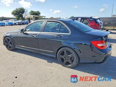 Drugie zdjęcie samochodu z przodu: 2013 MERCEDES-BENZ C 250 VIN:WDDGF4HB5DA797538 - miniatura