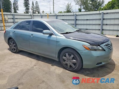 Czwarte zdjęcie samochodu z boku: 2007 TOYOTA CAMRY LE VIN:4T1BE46K37U607311 - miniatura